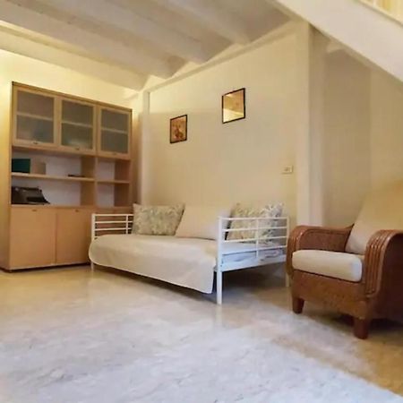 Holiday House Nel Cuore Di Bari Kültér fotó