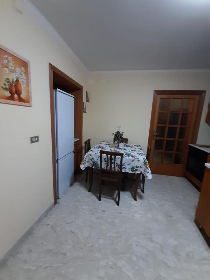 Holiday House Nel Cuore Di Bari Kültér fotó