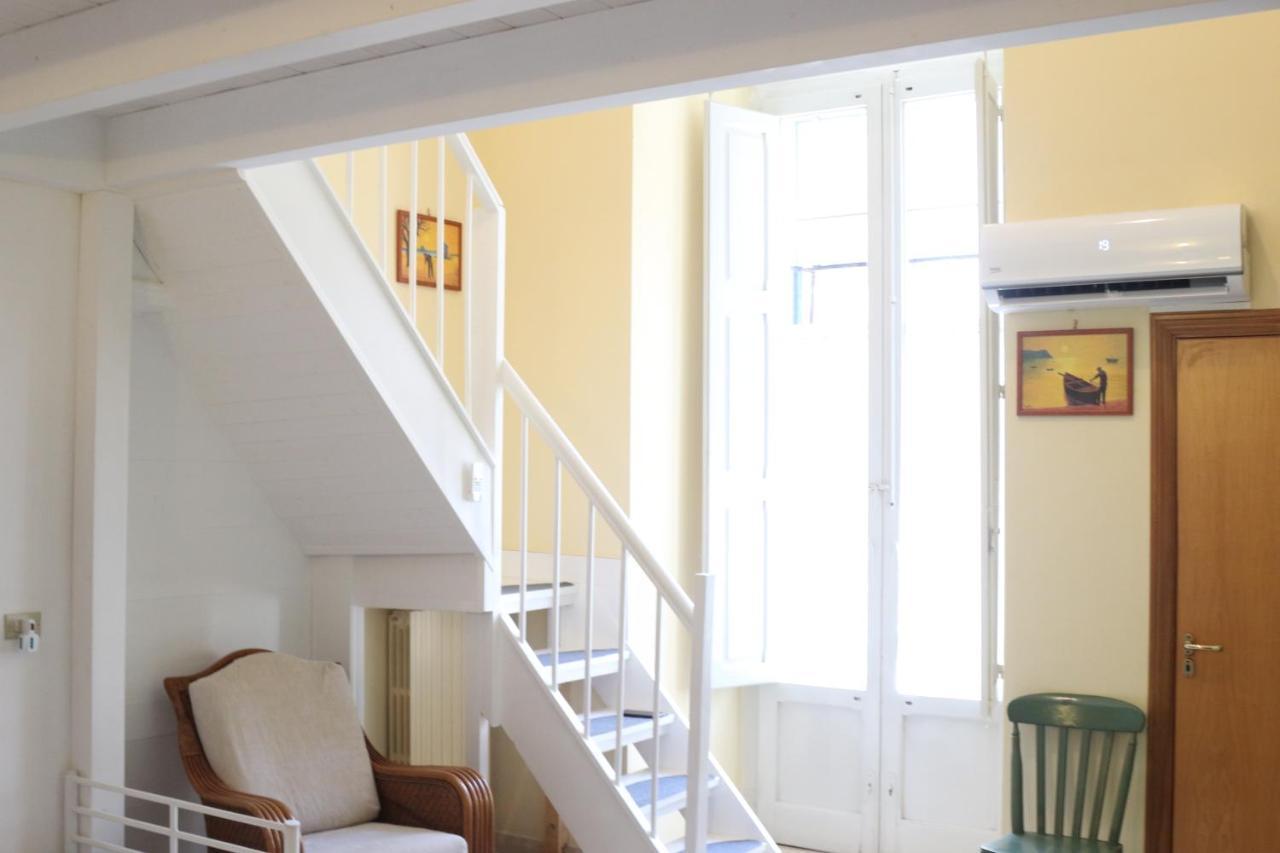 Holiday House Nel Cuore Di Bari Kültér fotó