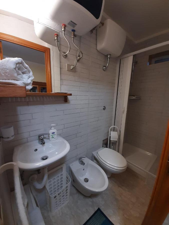 Holiday House Nel Cuore Di Bari Kültér fotó