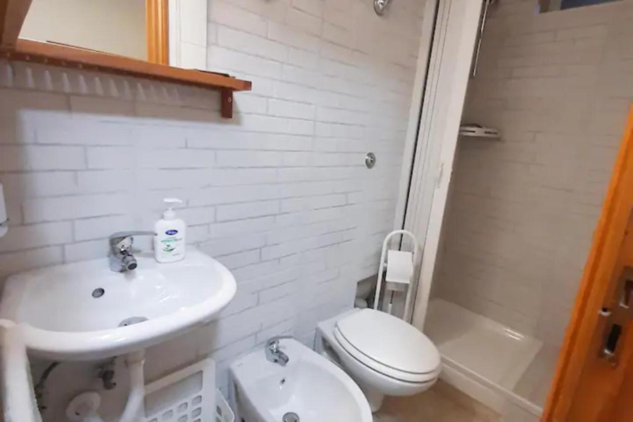 Holiday House Nel Cuore Di Bari Kültér fotó